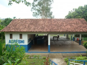 O clube ADRESMI está situado na BR 356, km 40 – Chácara Nova Era (antiga BANERJITA)