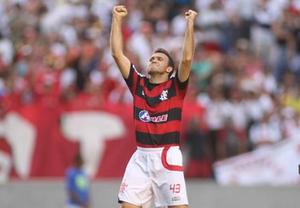 Petkovic mais uma vez ajudou o Flamengo na vitória
