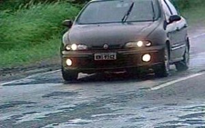 br 356 Buracos em toda BR deixam os motoristas sempre em alerta