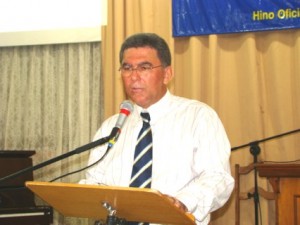 Paulo Paulo Cezar Pereira Salles, presidente dos Homens, deu abertura oficial aos trabalhos