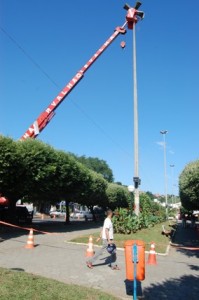 A troca das lâmpadas de vapor de sódio por vapor metálico proporciona maior economia para os cofres públicos