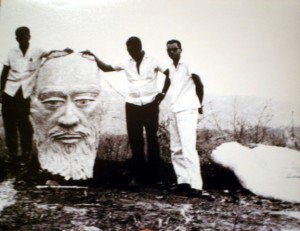 Uma das fotos tiradas por José Carlos. Aqui a montagem da estátua do Cristo em Itaperuna as fotos tiradas por José Carlos. Aqui a montagem da estátua do Cristo em Itaperuna
