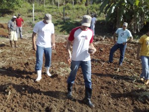 Agricultura Os alunos do curso de Medicina Veterinária (a partir do 4º período) são treinados e capacitados pelos profissionais da Secretaria de Agricultura, responsáveis pelo programa “Fartura no Campo”