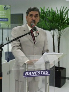 Banestes Roberto Penedo anunciou que abrirá agência do Banestes em Itaperuna em 2010