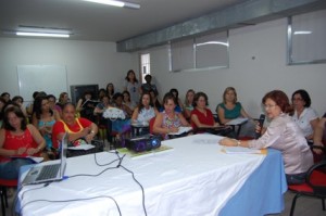 Educação Reunião entre os diretores das escolas do município e a secretária de Educação Maria Luiza Lacerda
