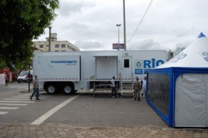 Tomógrafo01 O Tomógrafo Móvel está na Avenida Cardoso Moreira (em frente ao Colégio Estadual 10 de Maio)
