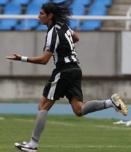 Abreu "Louco" Abreu faz o seu primeiro gol com a camisa do Botafogo