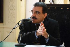 Atila Deputado Átila Nunes que que Detran-RJ avise ao motorista o vencimento de sua documentação