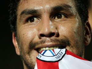 Cabañas Jogador paraguaio continua em estado grave no México