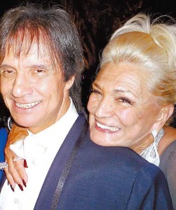 Hebe e Roberto Carlos juntos no SBT dia 8 de março