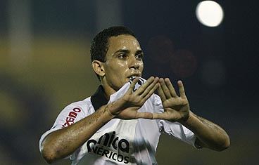 Caio salva mais uma vez o Botafogo