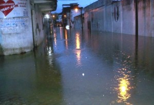 Itaperuna As ruas próximas ao Hospital São José do Avai ficaram impossibilitadas para o tráfego