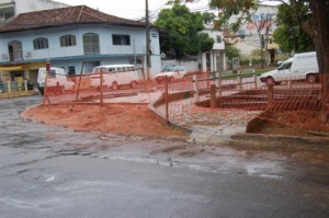 Ponte As obras da ponte da Cehab estão prestes a ser concluída e existe a expectativa de que fique pronta em 20 ou 30 dias