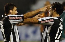 Após confusão, Caio e Herrera são punidos pelo Botafogo Jogadores trocaram empurrões no Engenhão e foram expulsos pelo árbitro