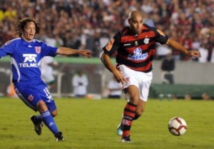 Flamengo Adriano marcou um dos gols e com o companheiro Love perdeu vários na partida