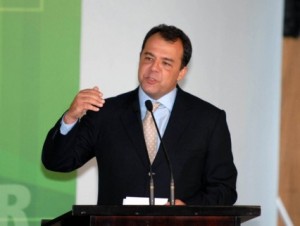 Cabral Governador Sérgio Cabral entrega mais uma Delegacia Legal na Região Noroeste