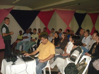 Aurélio apresentou o ciclo de vida do mosquito transmissor da dengue