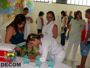 Foi montada uma área de recreação no auditório do Centro de Saúde Dr. Raul Travassos