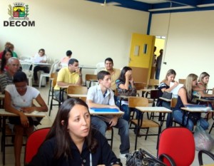 Os candidatos aprovados devem comparecer à Secretaria Municipal de Educação