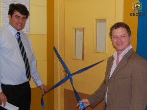 Laboratorio O presidente da FUNITA Marcelo Fróes Padilha e o professor Marco Machado