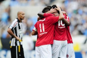 Botafogo Jogadores do internacional vibraram com a vitória sobre o Botafogo