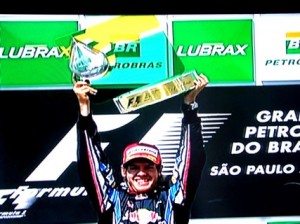 Vettel Sebastian Vettel vence no Brasil e dá título para RBR