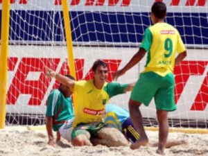 No desafio, Brasil goleia Seleção do Mundo