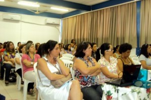 O debate sobre violência nas escolas aconteceu no auditório da SEMED