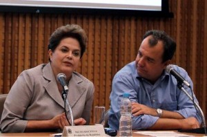 Dilma anuncia 6 mil casas para a Região Serrana do Rio