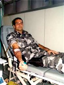 PM Policiais do BOPE doam sangue para as vítimas do Rio de Janeiro