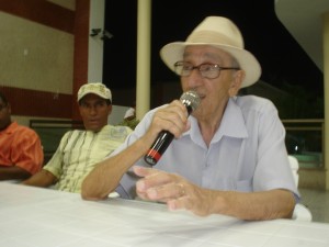 Claudão segue se recuperando da pneumonia no Hospital São José do Avaí