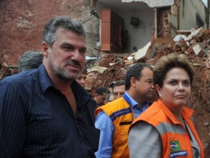 Rio01 Dilma viu e ficou impactada com os danos causados
