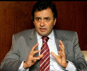 Aécio Aécio Neves diz que atual governo é autoritário