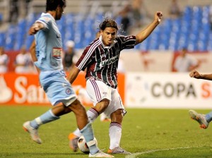 Rafael Moura salvou o Fluminense de vexame no Engenhão - Foto: Wallace Teixeira/Photocamera/Divulgação