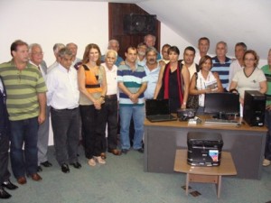 Inea Prefeitos e representantes de vários municípios estiveram na sede do Inea
