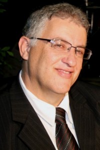 Pr. Paulo Zarro de Freitas é o diretor do Seminário Teológico Batista de Itaperuna