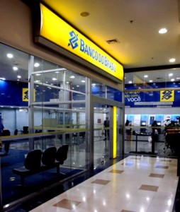 Bancos só vão abrir depois do meio dia nesta quarta-feira (09/03)