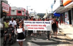 População fez manifestação em Bom Jesus do Itabapoana pelo Hospital da cidade