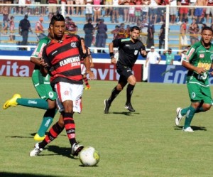 Flamengo não conseguiu vencer a Cabofriense em Macaé