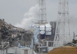 Explosões destruíram de maneira drástica os reatores da Usina Atômica Fukushima Daiichi no Japão 