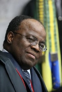 Joaquim Barbosa Ministro Joaquim Barbosa autoriza quebra de sigilo fiscal dos envolvidos no mensalão