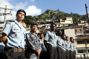 O governador Sérgio Cabral, na Instalação do serviço da Unidade de Polícia Pacificadora (UPP) do Borel Foto: Shana Reis 