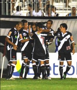 Vasco Vasco goleia o Duque de Caxias pelo campeonato Carioca em São Januário