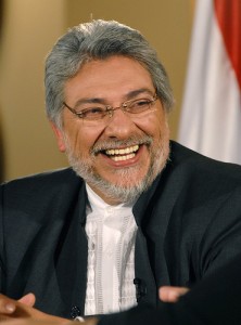 Fernando Lugo Presidente paraguaio está feliz por ter conseguido triplicar o valor da energia de Itaipu vendida para o Brasil