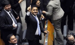 Tiririca é um Deputado cheio de humor no Plenário da Câmara e também em seu gabinete