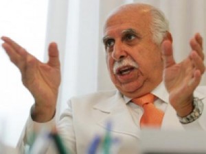 Roger Abdelmassih Roger Abdelmassih tem diploma de médico cassado em definitivo