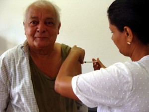 Vacina Vacinação prorrogada pela Secretaria de Saúde também em Itaperuna