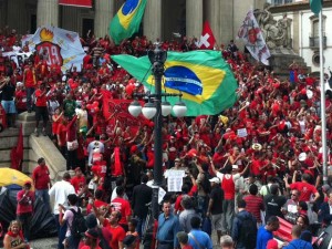 Bombeiros Anistia Bombeiros lutam agora por anistia administrativa e criminal dos 439 presos