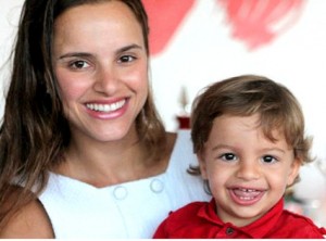 Jordana Kfuri Cavendish e o filho Luca Jordana Kfuri Cavendish foi encontrada nesta terça-feira (21/06) o filho Luca também morreu no acidente