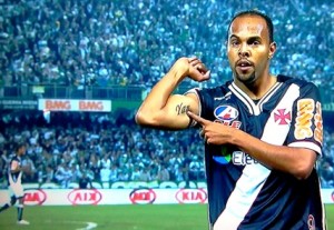 Vasco Alecsandro fez o primeiro gol do Vasco no Couto Pereira